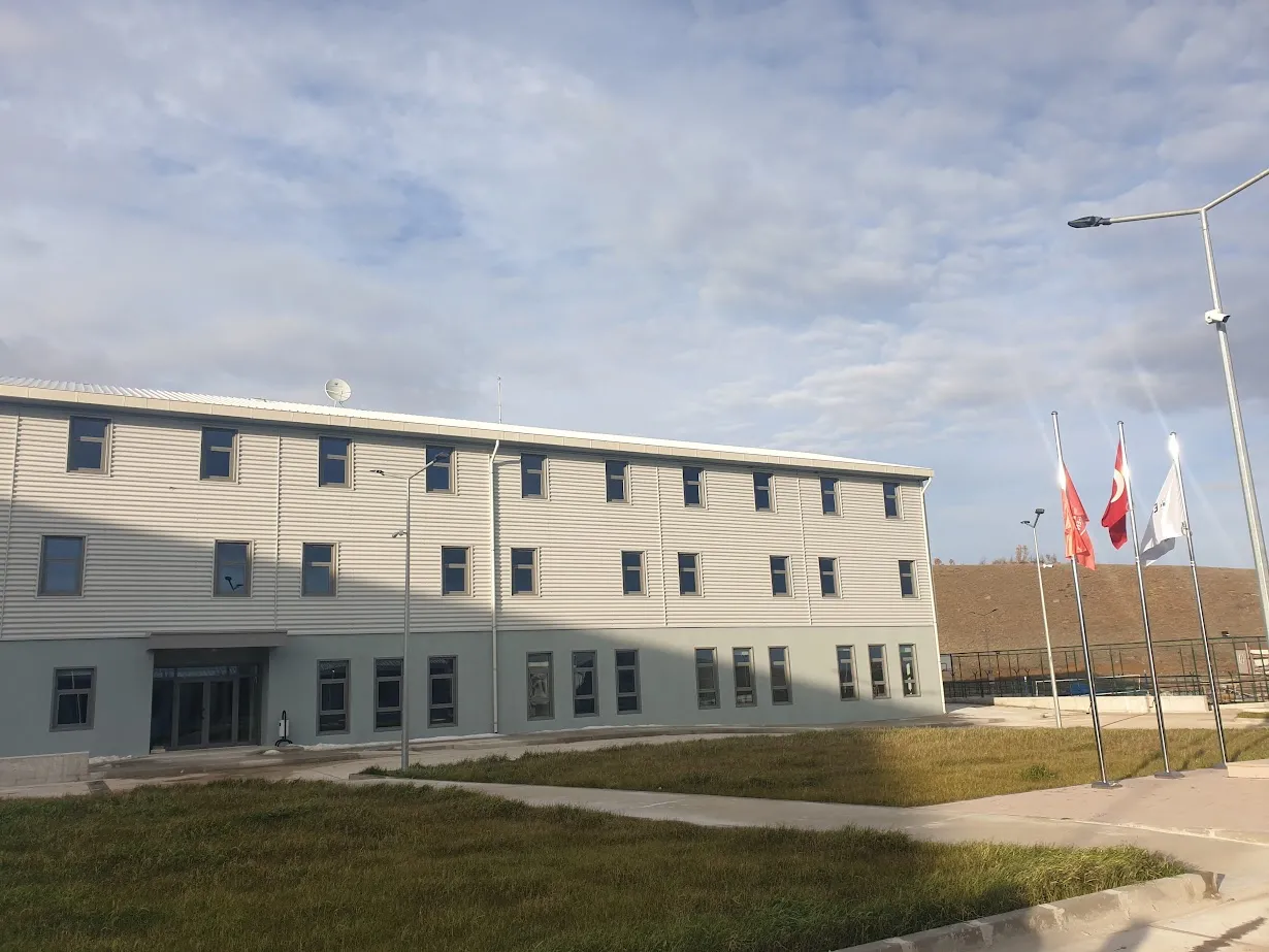 BEYLİKOVA YATAKHANE BİNASI CEPHE VE ÇATI KAPLAMA İŞLERİ