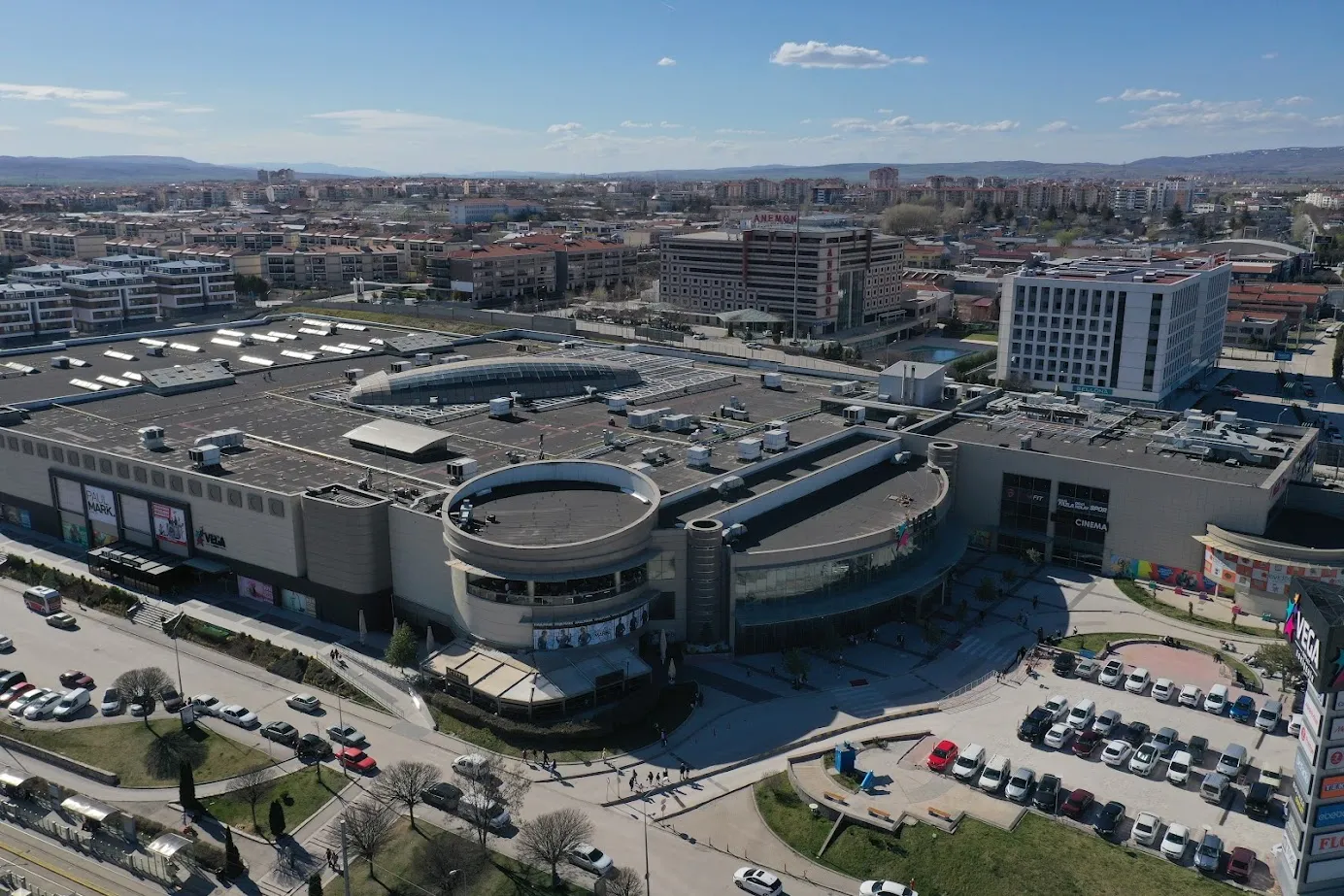 NATA - ESKİŞEHİR VEGA AVM ÇATI CEPHE KAPLAMA İŞLERİ